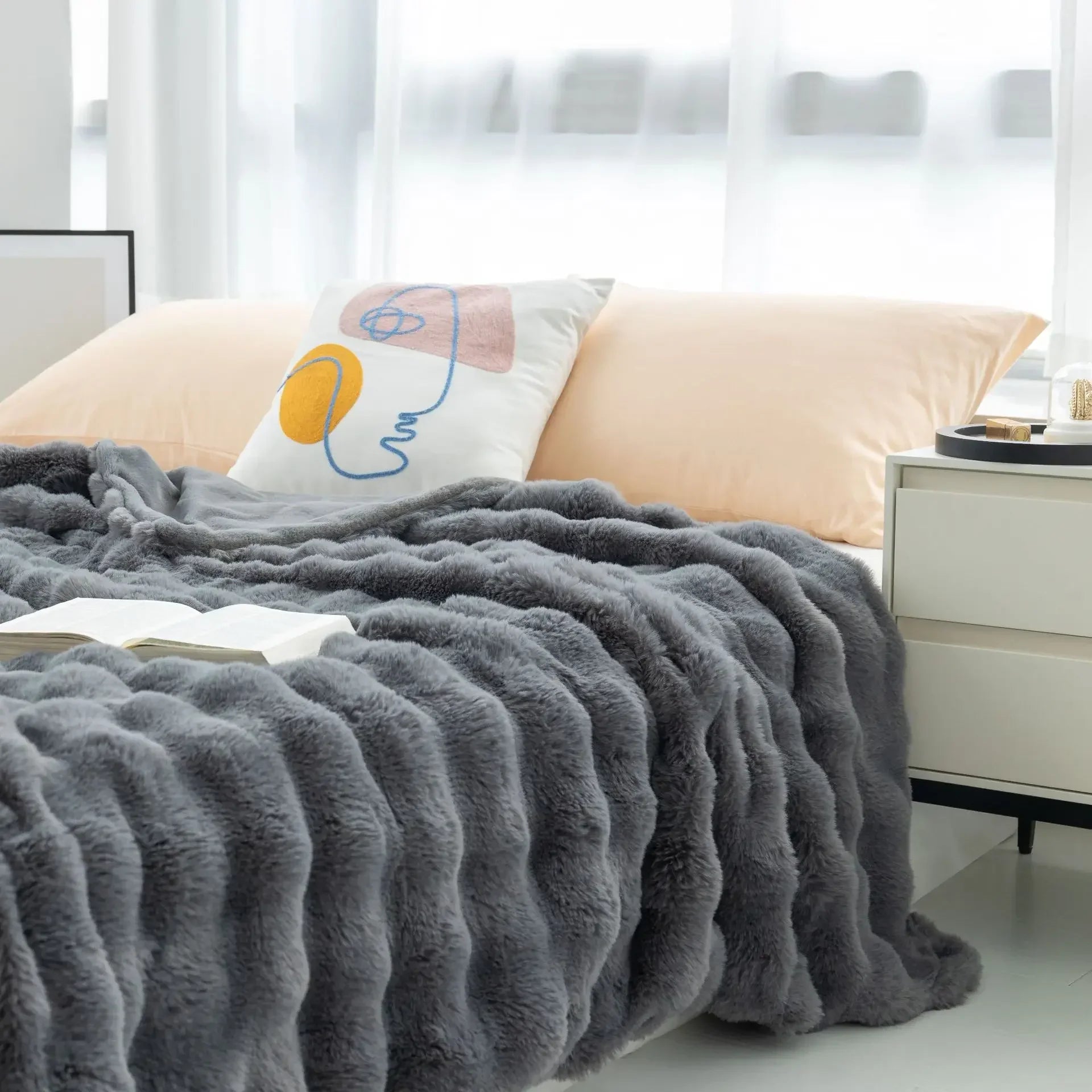 FurLuxe | Double Sided Faux Fur Blanket